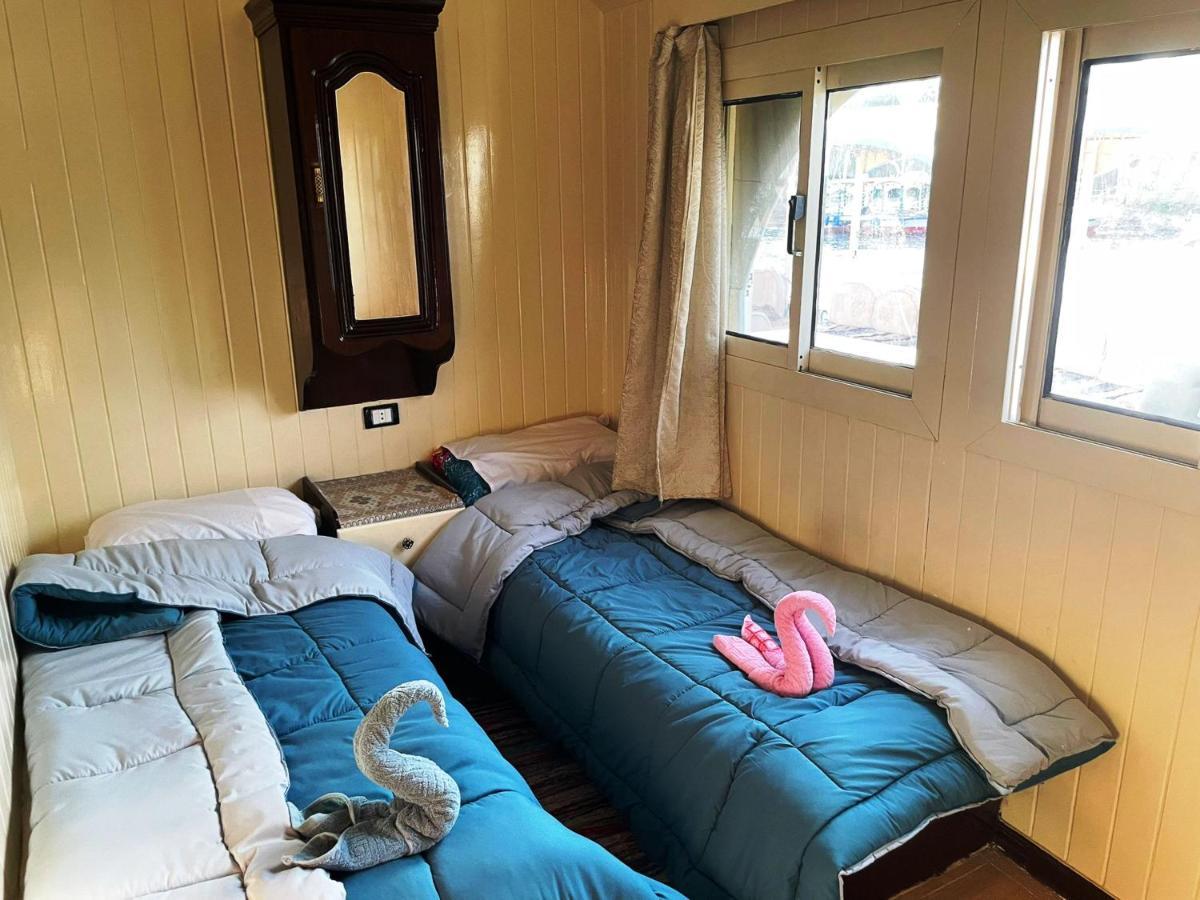 Floating Hotel- Happy Nile Boat Λούξορ Εξωτερικό φωτογραφία