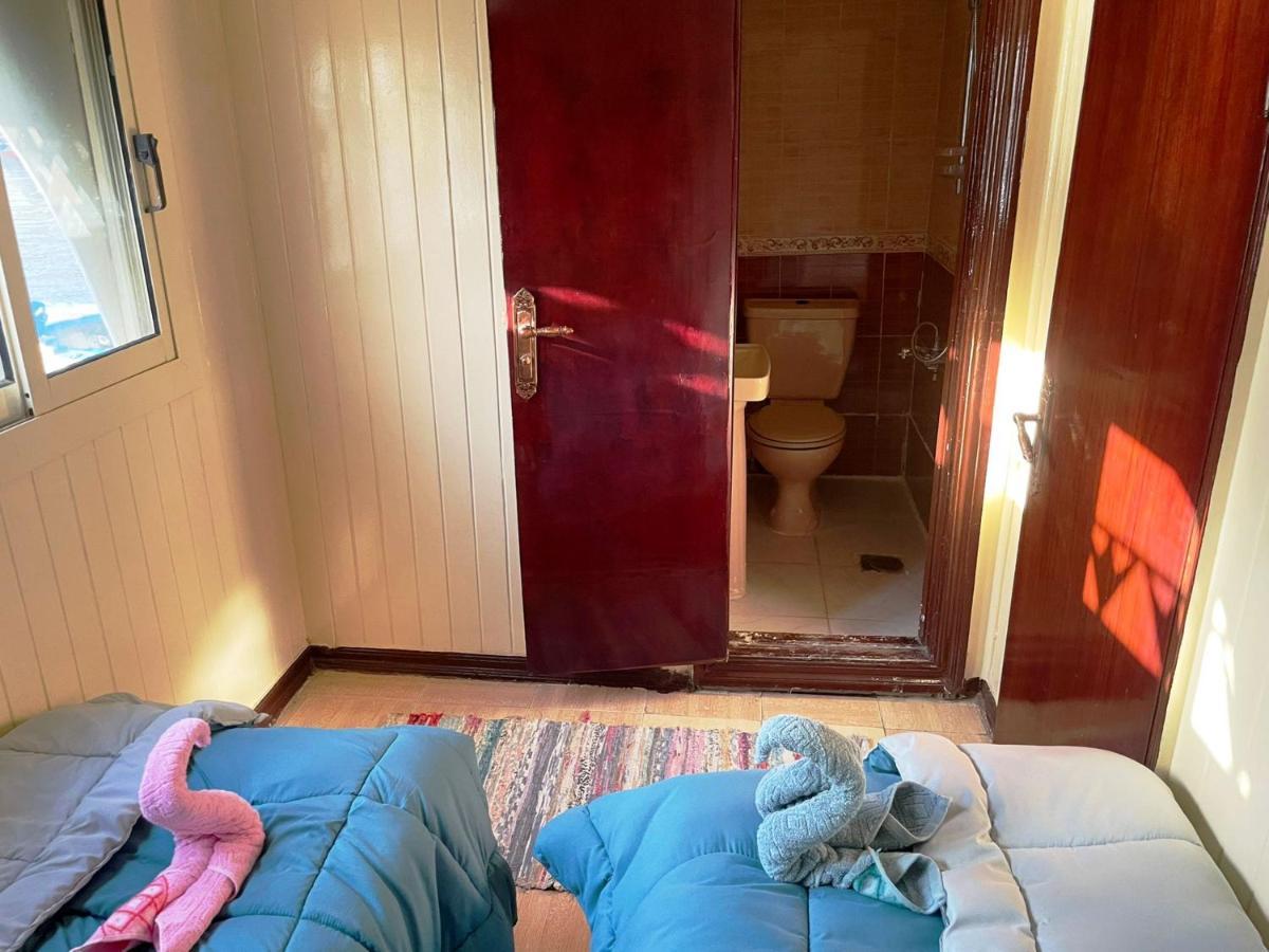 Floating Hotel- Happy Nile Boat Λούξορ Εξωτερικό φωτογραφία
